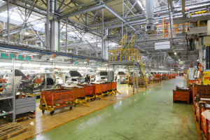Large light workshop for passenger car